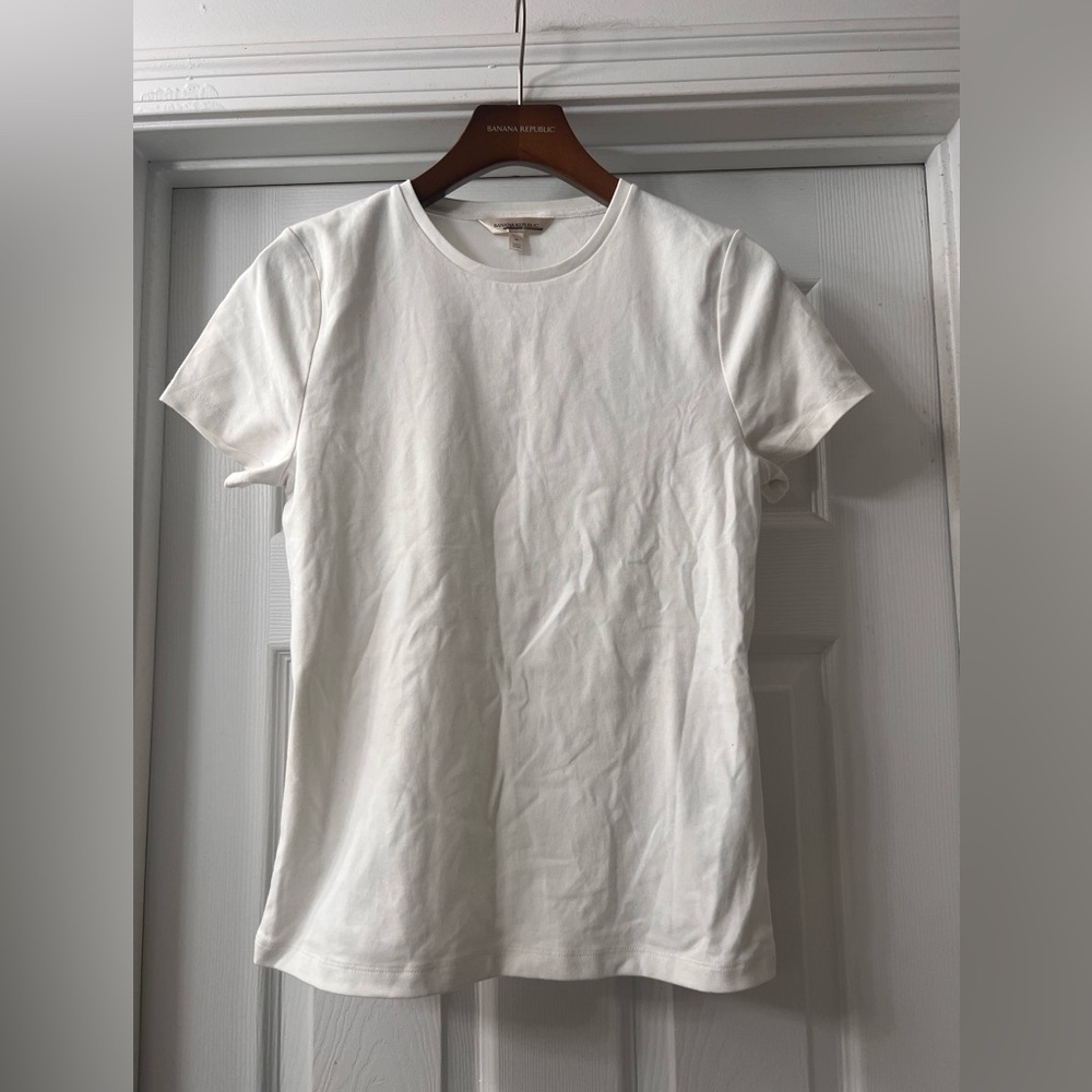 Banana Republic Classic White Short Sleeve Tee Sz Medium 
Casual/Timeless